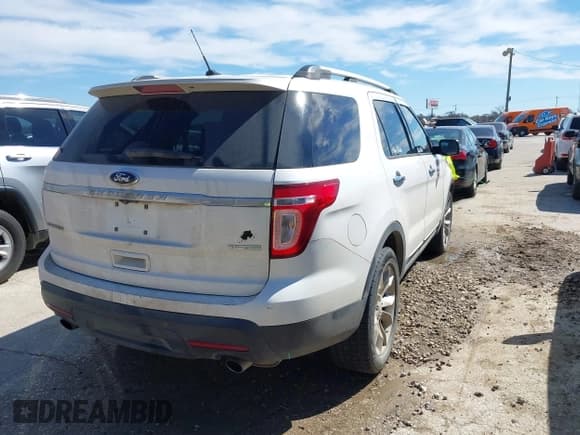 ✅ 2013 Ford Explorer Limited • VIN: 1FM5K7F91DGA21141 • Lot: 41650781. Wystawiony na IAAI z przebiegiem 224 769 mil. Bezpłatny archiwum sprzedaży aukcyjnych z USA i szczegółowy raport historii pojazdu na DreamBid. Zdjęcie 4.