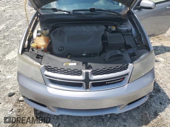 ✅ 2014 Dodge Avenger SXT • VIN: 1C3CDZCG2EN165707 • Лот: 67371885. Опубликован ранее на Copart с пробегом 90 978 миль. Бесплатный доступ к архиву аукционных продаж из США и подробный отчёт об истории автомобиля на DreamBid. Изображение 11.