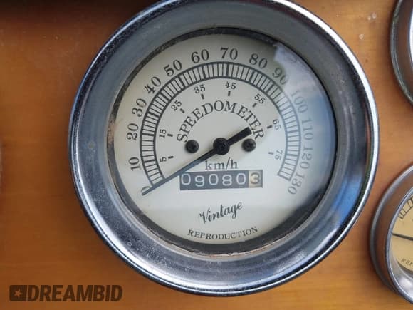 ✅ 1970 Volkswagen Beetle • VIN: 00000001102499056 • Лот: 42994732. Опубликован ранее на IAAI с пробегом 90 803 миль. Бесплатный доступ к архиву аукционных продаж из США и подробный отчёт об истории автомобиля на DreamBid. Изображение 15.