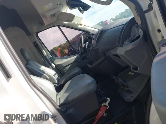✅ 2015 Ford Transit • VIN: 1FTSW3XM3FKA41690 • Lot: 42645409. Listed on IAAI with 442,642 mi. Free auction sales archive from the USA and detailed vehicle history report at DreamBid. Image 5.