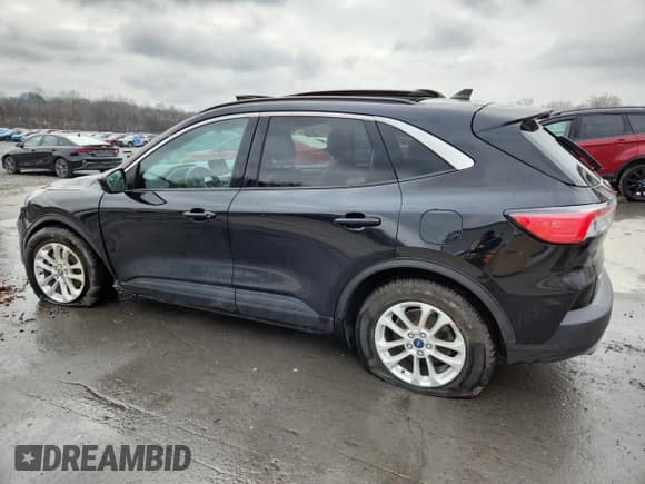 ✅ 2020 Ford Escape SE • VIN: 1FMCU9G68LUB47854 • Lot: 93571385. Wystawiony na Copart z przebiegiem 64 962 mil. Bezpłatny archiwum sprzedaży aukcyjnych z USA i szczegółowy raport historii pojazdu na DreamBid. Zdjęcie 2.