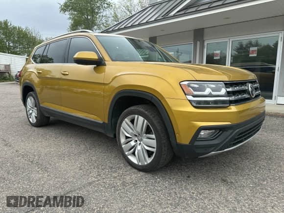 ✅ 2018 Volkswagen Atlas SEL Premium • VIN: 1V2NR2CA3JC564705 • Лот: 42290407. Опубликован ранее на IAAI с пробегом 114 723 миль. Бесплатный доступ к архиву аукционных продаж из США и подробный отчёт об истории автомобиля на DreamBid. Изображение 1.