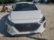 ✅ 2020 Hyundai Ioniq SE • VIN: KMHC75LCXLU186621 • Lot: 76201674. Wystawiony na Copart z przebiegiem 83 171 mil. Bezpłatny archiwum sprzedaży aukcyjnych z USA i szczegółowy raport historii pojazdu na DreamBid. Zdjęcie 5.