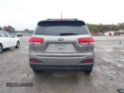 ✅ 2017 Kia Sorento LX • VIN: 5XYPGDA58HG209729 • Lot: 43548801. Listed on IAAI with 199,270 mi. Free auction sales archive from the USA and detailed vehicle history report at DreamBid. Image 16.