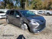 ✅ 2021 Toyota Sienna XLE • VIN: 5TDYRKEC3MS055181 • Lot: 91997805. Listed on Copart with 95,389 mi. Free auction sales archive from the USA and detailed vehicle history report at DreamBid. Image 14.