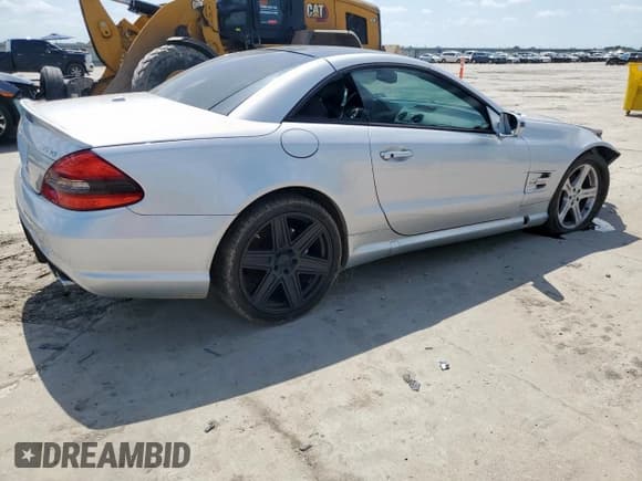 ✅ 2011 Mercedes-Benz SL • VIN: WDBSK7AA1BF162219 • Lot: 58942825. Listed on Copart with Not provided. Free auction sales archive from the USA and detailed vehicle history report at DreamBid. Image 3.