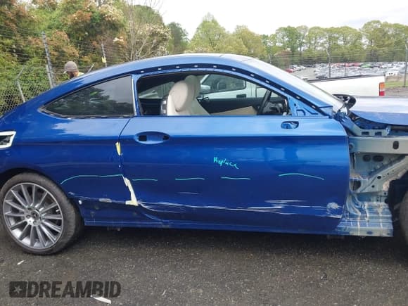 ✅ 2023 Mercedes-Benz C 300 • VIN: W1KWJ8DB2PG130077 • Лот: 42026028. Опубликован ранее на IAAI с пробегом 13 263 миль. Бесплатный доступ к архиву аукционных продаж из США и подробный отчёт об истории автомобиля на DreamBid. Изображение 14.