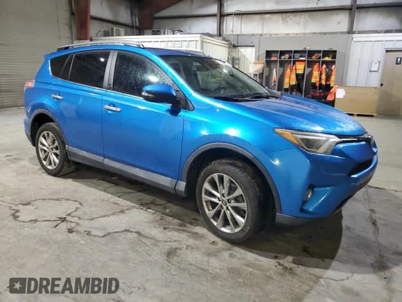 ✅ 2017 Toyota RAV4 Limited • VIN: 2T3YFREV0HW372858 • Lot: 69582055. Wystawiony na Copart z przebiegiem 105 967 mil. Bezpłatny archiwum sprzedaży aukcyjnych z USA i szczegółowy raport historii pojazdu na DreamBid. Zdjęcie 4.