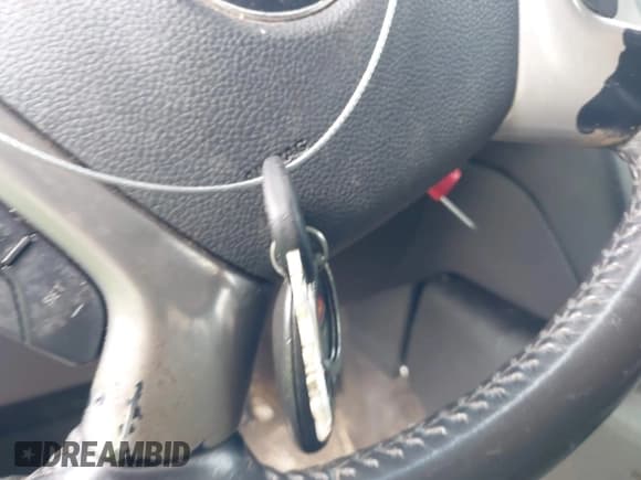 ✅ 2010 GMC Yukon XL SLT • VIN: 1GKUKKE3XAR262250 • Lot: 42479103. Wystawiony na IAAI z przebiegiem 267 695 mil. Bezpłatny archiwum sprzedaży aukcyjnych z USA i szczegółowy raport historii pojazdu na DreamBid. Zdjęcie 11.