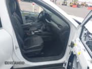 ✅ 2023 Ford Escape PHEV • VIN: 1FMCU0E16PUA43310 • Lot: 42255667. Wystawiony na IAAI z przebiegiem 36 007 mil. Bezpłatny archiwum sprzedaży aukcyjnych z USA i szczegółowy raport historii pojazdu na DreamBid. Zdjęcie 5.