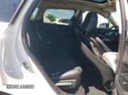 ✅ 2024 Lincoln Corsair Grand Touring • VIN: 5LMTJ5DZ9RUL06144 • Lot: 55814985. Wystawiony na Copart z przebiegiem 6 770 mil. Bezpłatny archiwum sprzedaży aukcyjnych z USA i szczegółowy raport historii pojazdu na DreamBid. Zdjęcie 11.