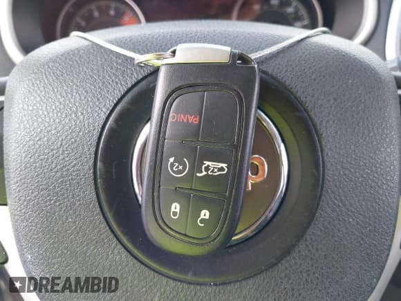 ✅ 2018 Jeep Cherokee Trailhawk • VIN: 1C4PJMBX2JD609467 • Lot: 42514088. Listed on IAAI with 135,139 mi. Free auction sales archive from the USA and detailed vehicle history report at DreamBid. Image 11.