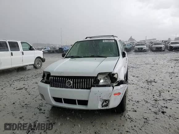 2005 Mercury Mariner Luxury с VIN 4M2YU56135DJ10118, выставлен на аукционе Copart как лот 81430025 с пробегом 266 319 миль миль и Чистый • Clean title. История ставок и продаж доступна на DreamBid. Изображение 14.