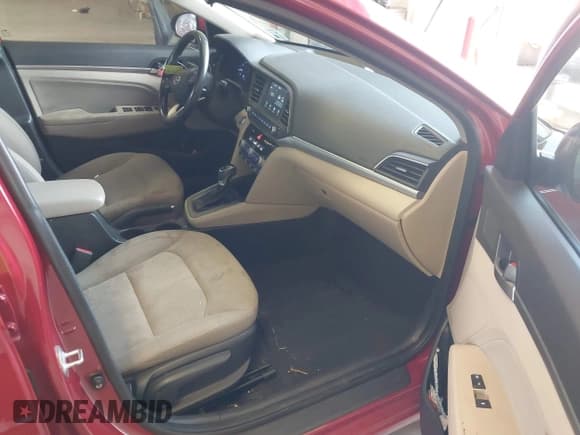 ✅ 2019 Hyundai Elantra Limited • VIN: KMHD84LF7KU770186 • Лот: 42871748. Опубликован ранее на IAAI с пробегом 112 246 миль. Бесплатный доступ к архиву аукционных продаж из США и подробный отчёт об истории автомобиля на DreamBid. Изображение 5.