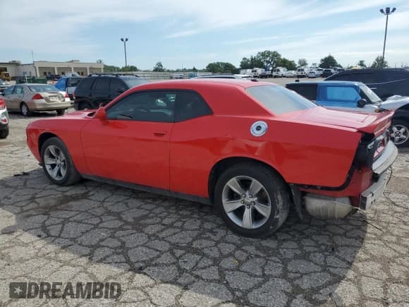 ✅ 2018 Dodge Challenger SXT • VIN: 2C3CDZAG4JH298295 • Lot: 63216974. Wystawiony na Copart z przebiegiem 90 598 mil. Bezpłatny archiwum sprzedaży aukcyjnych z USA i szczegółowy raport historii pojazdu na DreamBid. Zdjęcie 2.
