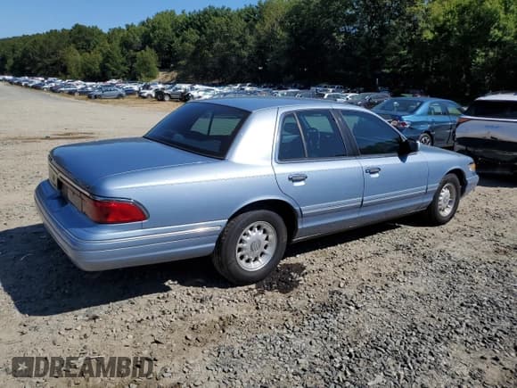 ✅ 1997 Mercury Grand Marquis LS • VIN: 2MELM75W7VX685144 • Лот: 71657125. Опубликован ранее на Copart с пробегом 68 769 миль. Бесплатный доступ к архиву аукционных продаж из США и подробный отчёт об истории автомобиля на DreamBid. Изображение 3.