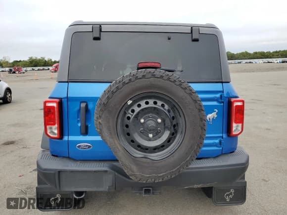 ✅ 2022 Ford Bronco • VIN: 1FMDE5CHXNLB05230 • Lot: 71359694. Listed on Copart with 18,233 mi. Free auction sales archive from the USA and detailed vehicle history report at DreamBid. Image 6.