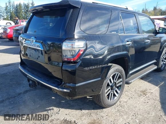 ✅ 2015 Toyota 4Runner Limited • VIN: JTEBU5JR5F5221849 • Lot: 43419177. Wystawiony na IAAI z przebiegiem 107 840 mil. Bezpłatny archiwum sprzedaży aukcyjnych z USA i szczegółowy raport historii pojazdu na DreamBid. Zdjęcie 6.