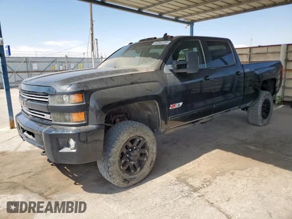 ✅ 2016 Chevrolet Silverado 2500HD LT • VIN: 1GC1KVEG6GF246432 • Lot: 62862335. Wystawiony na Copart z przebiegiem 138 060 mil. Bezpłatny archiwum sprzedaży aukcyjnych z USA i szczegółowy raport historii pojazdu na DreamBid. Zdjęcie 1.