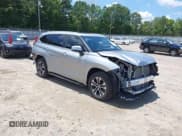 ✅ 2024 Toyota Highlander LE • VIN: 5TDKDRBHXRS563720 • Лот: 42616710. Опубликован ранее на IAAI с пробегом 10 801 миль. Бесплатный доступ к архиву аукционных продаж из США и подробный отчёт об истории автомобиля на DreamBid. Изображение 1.