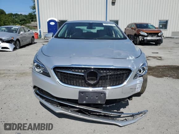 ✅ 2018 Buick LaCrosse Essence • VIN: 1G4ZP5SS3HU206802 • Лот: 68867894. Опубликован ранее на Copart с пробегом 44 916 миль. Бесплатный доступ к архиву аукционных продаж из США и подробный отчёт об истории автомобиля на DreamBid. Изображение 5.