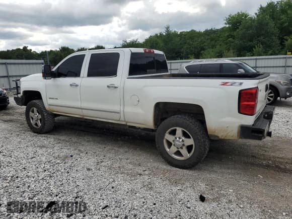 ✅ 2015 Chevrolet Silverado 2500HD LTZ • VIN: 1GC1KWE84FF587907 • Lot: 63983895. Listed on Copart with 264,543 mi. Free auction sales archive from the USA and detailed vehicle history report at DreamBid. Image 2.