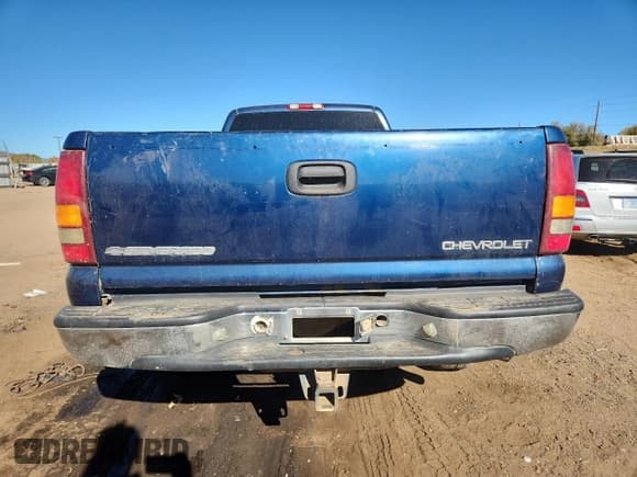 ✅ 2001 Chevrolet Silverado 2500HD LS • VIN: 1GCHK291X1E340281 • Lot: 91349665. Listed on Copart with Not provided. Free auction sales archive from the USA and detailed vehicle history report at DreamBid. Image 6.