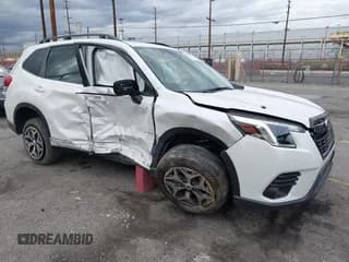 ✅ 2022 Subaru Forester Premium • VIN: JF2SKADC3NH402277 • Lot: 43720757. Listed on IAAI with 26,925 mi. Free auction sales archive from the USA and detailed vehicle history report at DreamBid. Image 1.