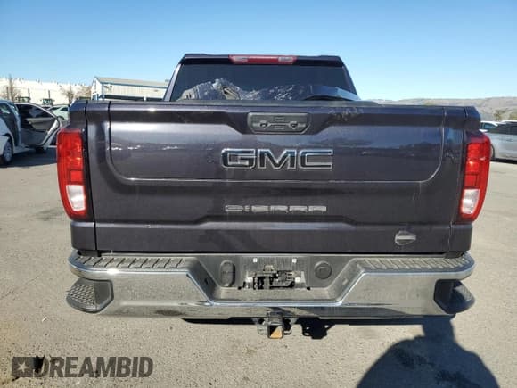 ✅ 2022 GMC Sierra 1500 SLE • VIN: 3GTUUBED6NG615183 • Лот: 88948005. Опубликован ранее на Copart с пробегом 42 451 миль. Бесплатный доступ к архиву аукционных продаж из США и подробный отчёт об истории автомобиля на DreamBid. Изображение 6.