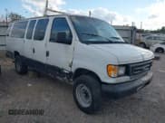 ✅ 2003 Ford Econoline Passenger XL • VIN: 1FBSS31L73HB99426 • Lot: 43670586. Wystawiony na IAAI z przebiegiem 312 996 mil. Bezpłatny archiwum sprzedaży aukcyjnych z USA i szczegółowy raport historii pojazdu na DreamBid. Zdjęcie 1.