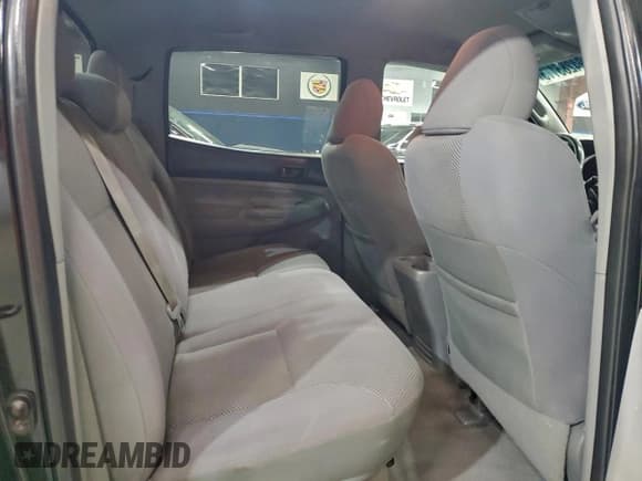 ✅ 2011 Toyota Tacoma • VIN: 3TMLU4EN4BM057766 • Лот: 94285115. Опубликован ранее на Copart с пробегом 189 474 миль. Бесплатный доступ к архиву аукционных продаж из США и подробный отчёт об истории автомобиля на DreamBid. Изображение 10.