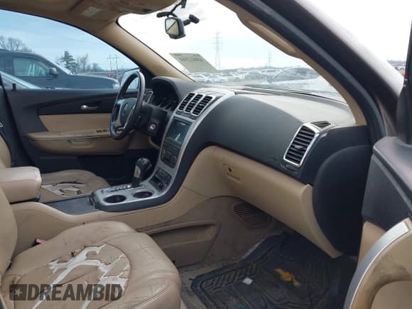 ✅ 2010 GMC Acadia SLT2 • VIN: 1GKLRNEDXAJ124160 • Lot: 43812566. Listed on IAAI with 203,939 mi. Free auction sales archive from the USA and detailed vehicle history report at DreamBid. Image 5.