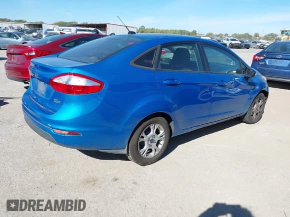✅ 2015 Ford Fiesta SE • VIN: 3FADP4BJ6FM213332 • Лот: 43678091. Опубликован ранее на IAAI с пробегом 190 275 миль. Бесплатный доступ к архиву аукционных продаж из США и подробный отчёт об истории автомобиля на DreamBid. Изображение 4.