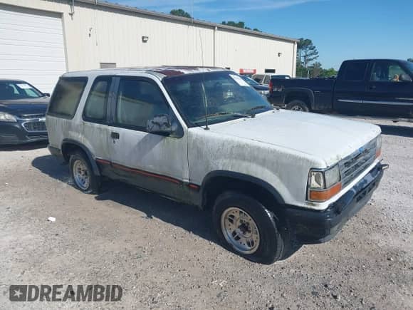 1994 Ford Explorer Eddie Bauer z VIN 1FMCU22X3RUC17762, wystawiony jako IAAI lot #42236548 z przebiegiem 99 597 mil mil oraz . Historia ofert i sprzedaży dostępna na DreamBid. Obrazek 1.