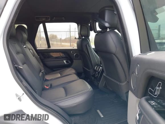 ✅ 2019 Land Rover Range Rover • VIN: SALGS2RE6KA535049 • Lot: 42117405. Listed on IAAI with 118,352 mi. Free auction sales archive from the USA and detailed vehicle history report at DreamBid. Image 8.