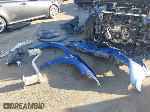 ✅ 2024 Lamborghini Urus Performante • VIN: ZPBUC3ZL3RLA30847 • Lot: 40935032. Listed on IAAI with Not provided. Free auction sales archive from the USA and detailed vehicle history report at DreamBid. Image 12.