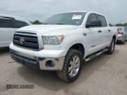 ✅ 2010 Toyota Tundra • VIN: 5TFEY5F18AX082743 • Lot: 42769082. Wystawiony na IAAI z przebiegiem 199 022 mil. Bezpłatny archiwum sprzedaży aukcyjnych z USA i szczegółowy raport historii pojazdu na DreamBid. Zdjęcie 2.
