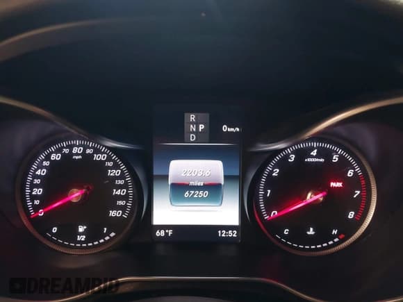 ✅ 2018 Mercedes-Benz C 300 • VIN: 55SWF4KB9JU251390 • Lot: 42390131. Listed on IAAI with 67,250 mi. Free auction sales archive from the USA and detailed vehicle history report at DreamBid. Image 7.