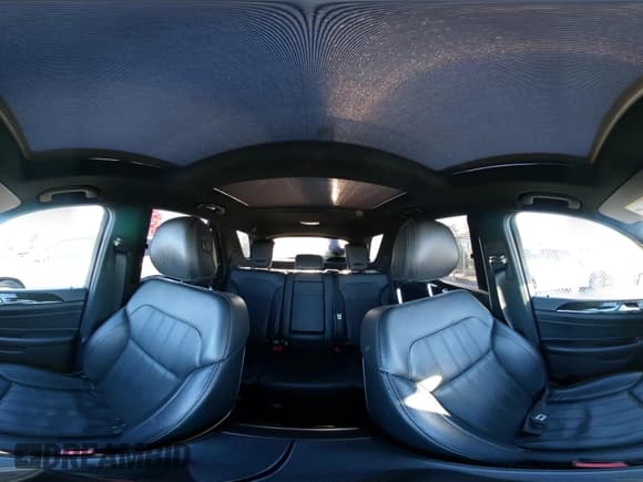 ✅ 2017 Mercedes-Benz GLE 350 • VIN: 4JGDA5HB2HA965946 • Lot: 43610428. Wystawiony na IAAI z przebiegiem 95 991 mil. Bezpłatny archiwum sprzedaży aukcyjnych z USA i szczegółowy raport historii pojazdu na DreamBid. Zdjęcie 18.