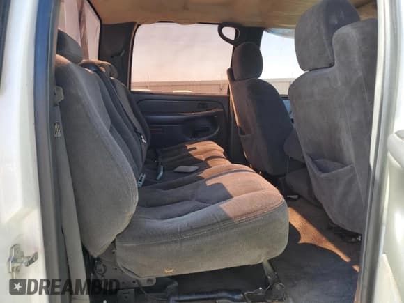 ✅ 2006 Chevrolet Silverado 2500HD LT1 • VIN: 1GCHC23D56F251980 • Лот: 46678505. Опубликован ранее на Copart с пробегом Не указан. Бесплатный доступ к архиву аукционных продаж из США и подробный отчёт об истории автомобиля на DreamBid. Изображение 10.