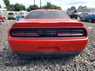✅ 2015 Dodge Challenger R/T Plus • VIN: 2C3CDZBT6FH788630 • Lot: 64865383. Wystawiony na Copart z przebiegiem 130 047 mil. Bezpłatny archiwum sprzedaży aukcyjnych z USA i szczegółowy raport historii pojazdu na DreamBid. Zdjęcie 6.