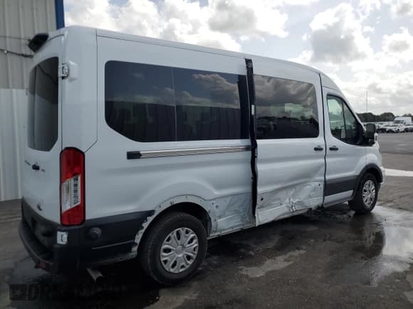 ✅ 2024 Ford Transit Passenger XL • VIN: 1FBAX2C85RKA36446 • Lot: 60238785. Wystawiony na Copart z przebiegiem 325 mil. Bezpłatny archiwum sprzedaży aukcyjnych z USA i szczegółowy raport historii pojazdu na DreamBid. Zdjęcie 3.