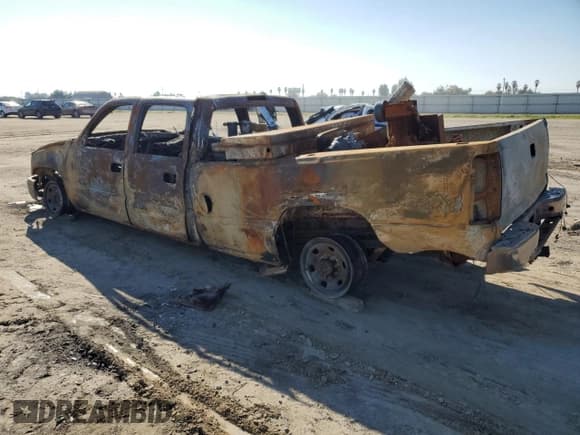 ✅ 2007 Chevrolet Silverado 2500HD LT1 • VIN: 1GCHK23D67F156106 • Лот: 90521295. Опубликован ранее на Copart с пробегом Не указан. Бесплатный доступ к архиву аукционных продаж из США и подробный отчёт об истории автомобиля на DreamBid. Изображение 2.