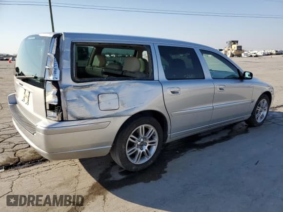 ✅ 2006 Volvo V70 2.4L • VIN: YV1SW640562594581 • Lot: 48371255. Listed on Copart with 168,952 mi. Free auction sales archive from the USA and detailed vehicle history report at DreamBid. Image 3.