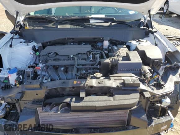 2024 Hyundai Kona SEL with VIN KM8HC3AB7RU104935, listed as a Copart auction lot 84036294 with 6,786 mi miles and Salvage title. Bid and sale history available at DreamBid. Image 12.