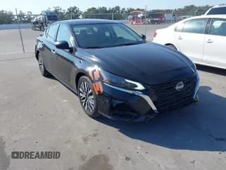 ✅ 2024 Nissan Altima SV • VIN: 1N4BL4DV4RN365364 • Lot: 43734750. Listed on IAAI with 46,676 mi. Free auction sales archive from the USA and detailed vehicle history report at DreamBid. Image 1.