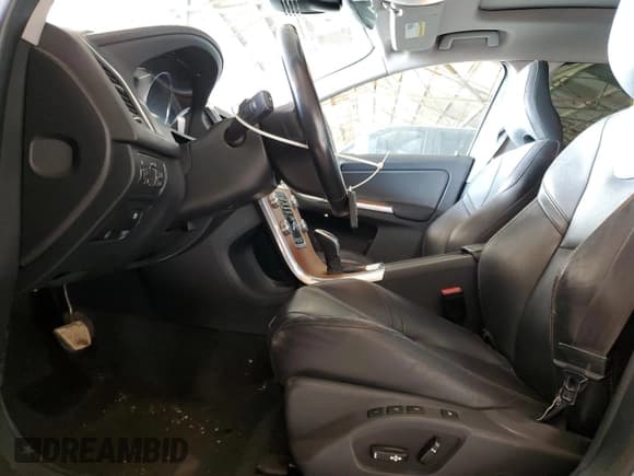 ✅ 2017 Volvo XC60 Inscription • VIN: YV440MDU5H2195502 • Лот: 93377695. Опубликован ранее на Copart с пробегом 100 715 миль. Бесплатный доступ к архиву аукционных продаж из США и подробный отчёт об истории автомобиля на DreamBid. Изображение 7.