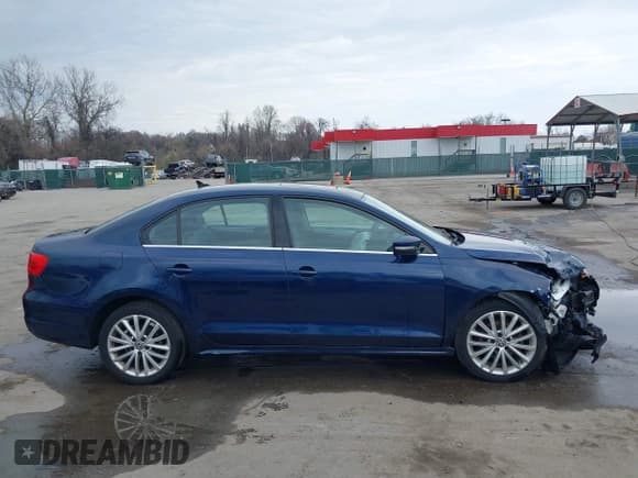 ✅ 2012 Volkswagen Jetta SEL • VIN: 3VWLP7AJ4CM394657 • Lot: 41912022. Listed on IAAI with 150,482 mi. Free auction sales archive from the USA and detailed vehicle history report at DreamBid. Image 13.