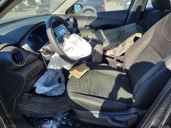 ✅ 2021 Nissan Kicks S • VIN: 3N1CP5BV3ML465575 • Lot: 82509755. Listed on Copart with 74,420 mi. Free auction sales archive from the USA and detailed vehicle history report at DreamBid. Image 7.