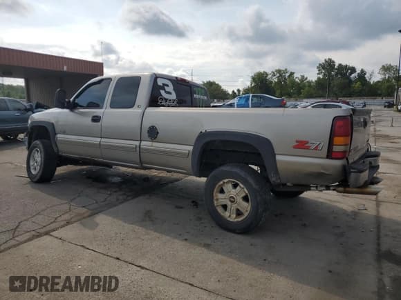 ✅ 2000 Chevrolet Silverado 1500 LS • VIN: 1GCEK19T0YE192196 • Лот: 70223264. Опубликован ранее на Copart с пробегом 202 418 миль. Бесплатный доступ к архиву аукционных продаж из США и подробный отчёт об истории автомобиля на DreamBid. Изображение 2.